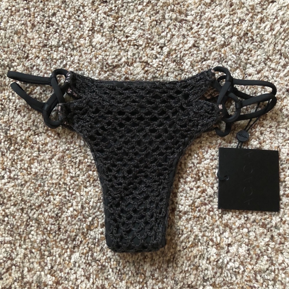 ACACIA CROCHET MOLOKINI BOTTOM IN SHADOW